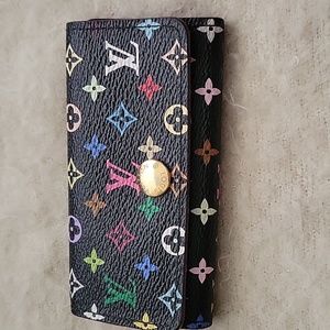 LV key holder